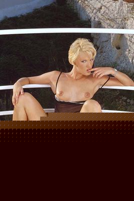 Photos a poil de Linda Evangelista
